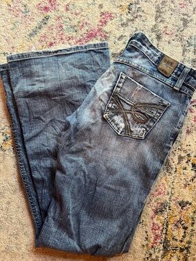 🦋🦋BKE From Buckle Light Wash Flare Jeans🦋🦋